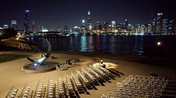 Adler Planetarium Chicago wedding with skyline views along the lakefront at sunset