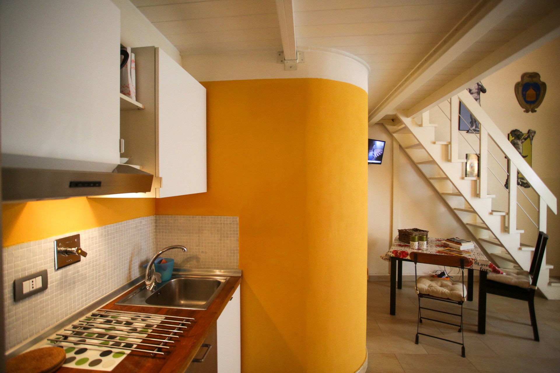 Immagine della cucina e salotto