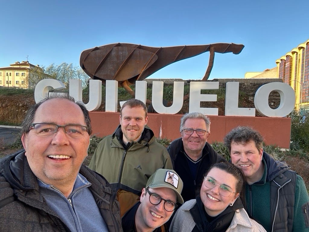 Reisegruppe in Guijuelo