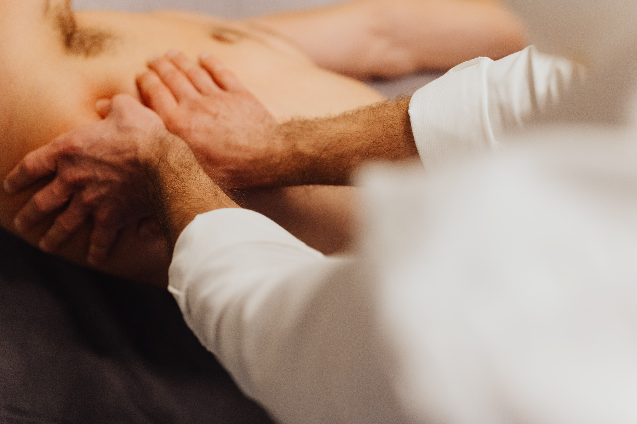 Nils Verborg, IOM, Institut Osteopathische Medizin, Sport Osteopathie, Sportosteopathie, OMM, Osteopathische Manuelle Medizin, Prävention, Gesundheit, Leistungssport, Regeneration, Eishockey, Baar, Zug