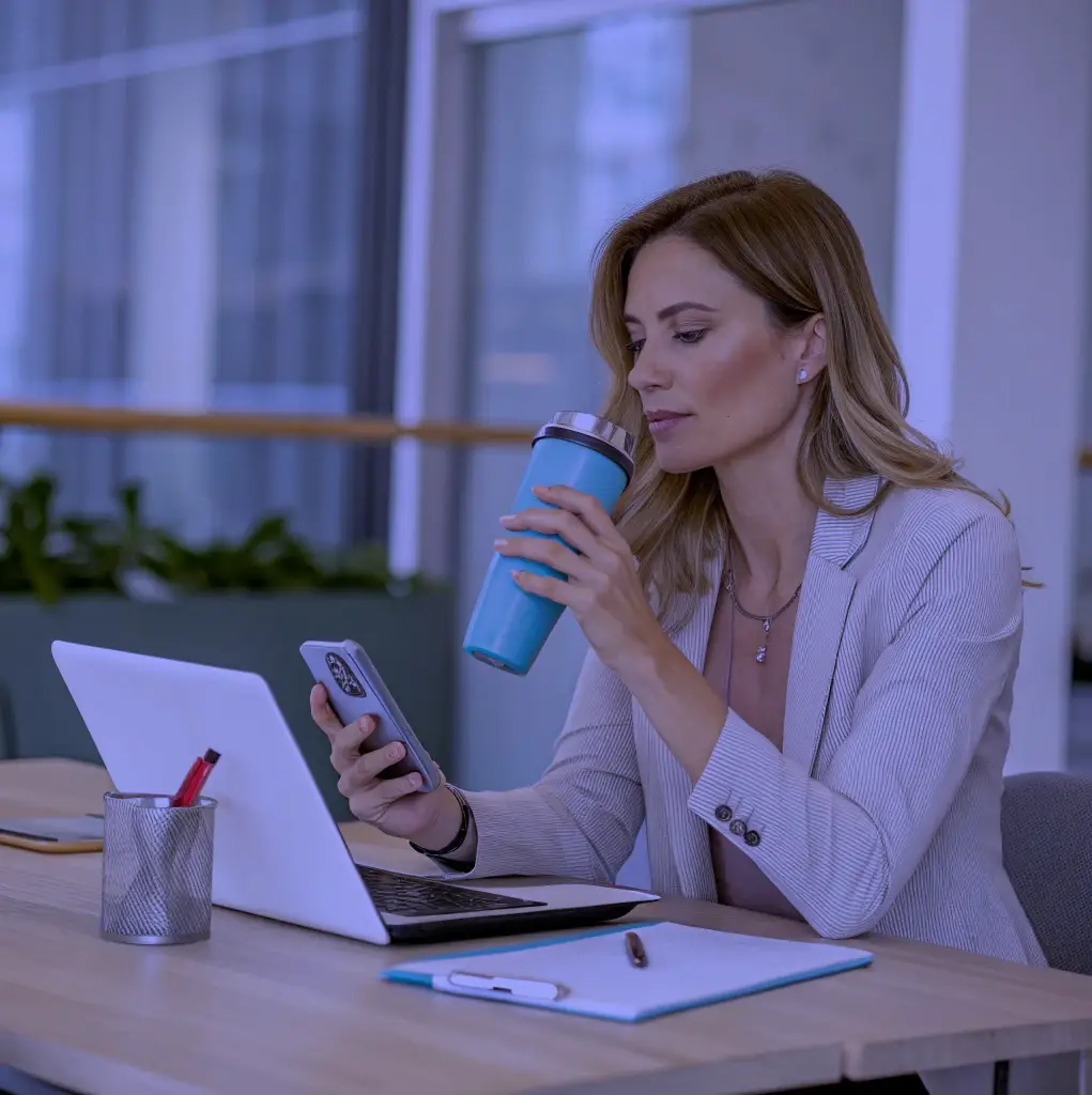 Business dashboard showing revenue, deals, customer list, growth chart, and new activity.