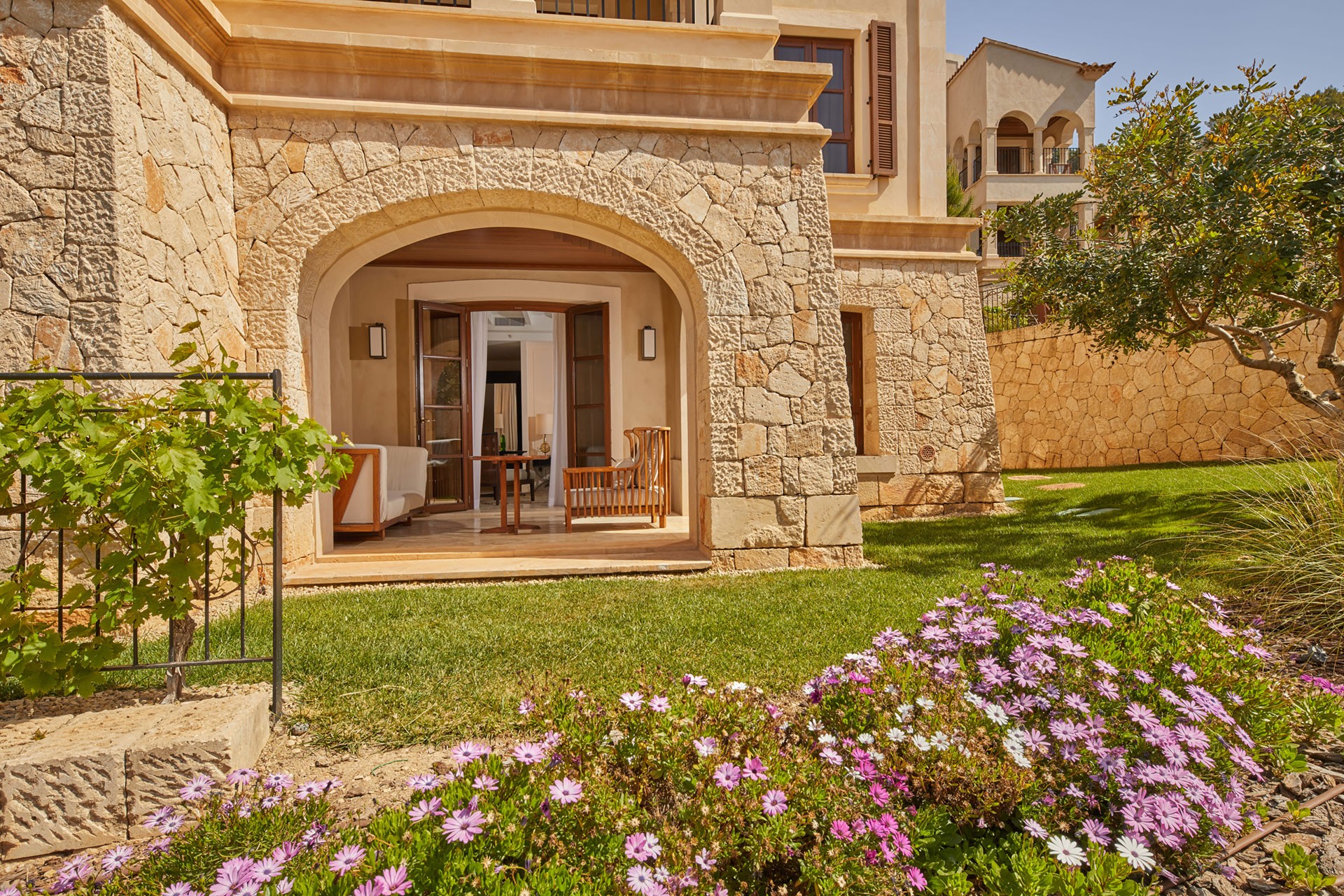 Suite mit Garten in luxuriösem Mallorca