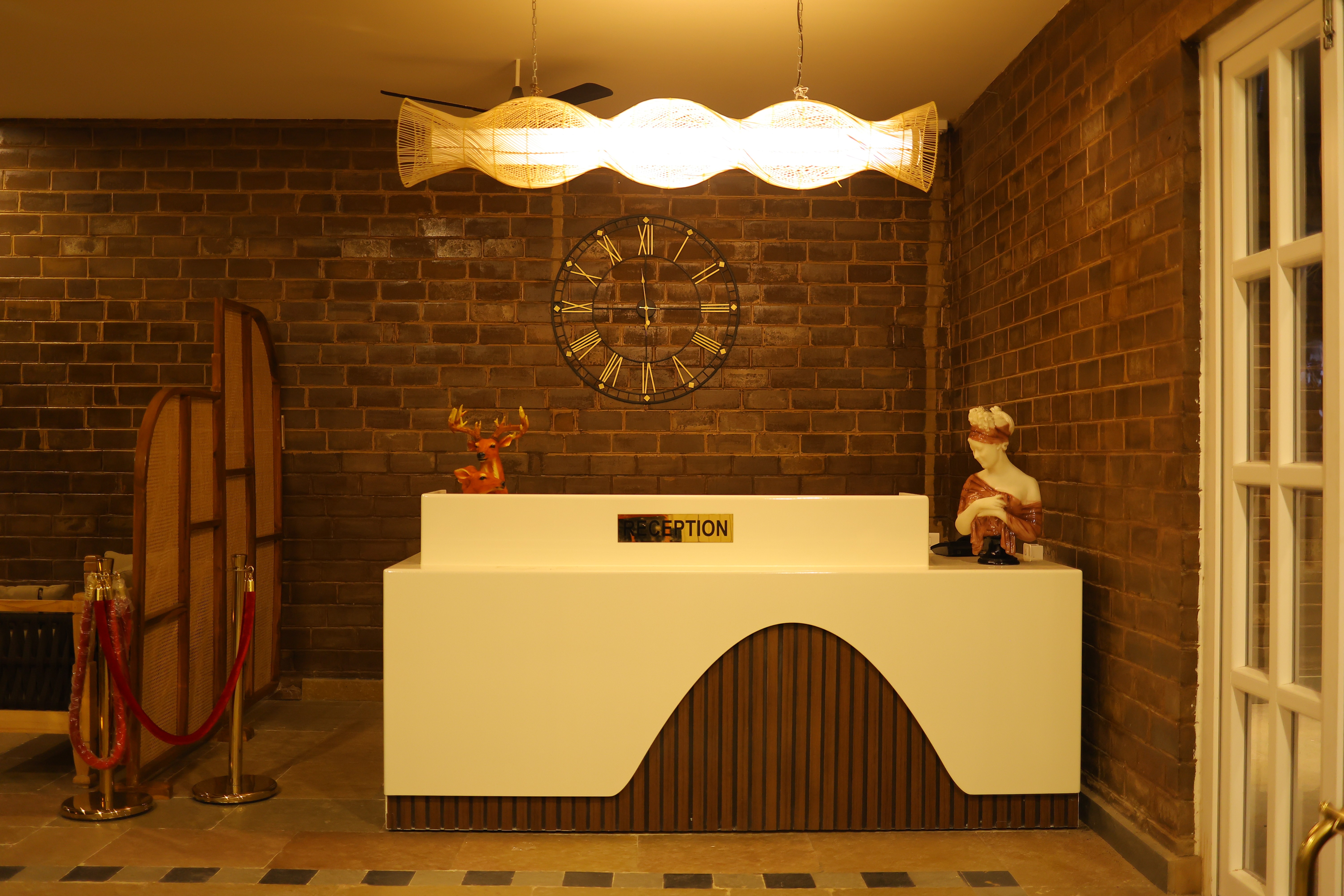 24-Hour Front Desk Service