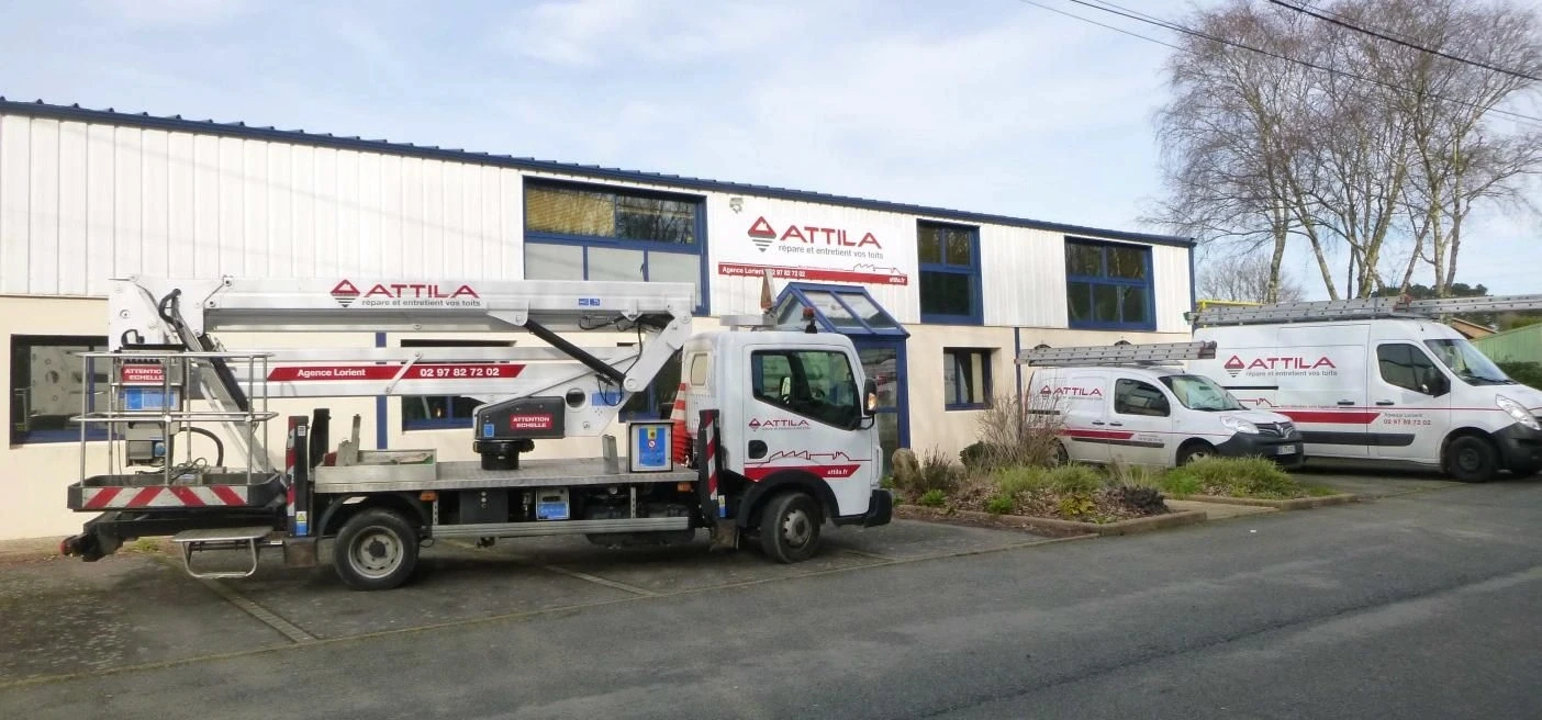 devanture entreprise avec camions