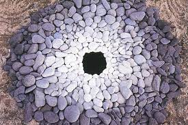 Trockenmauerkunstwerk von Andy Goldsworthy