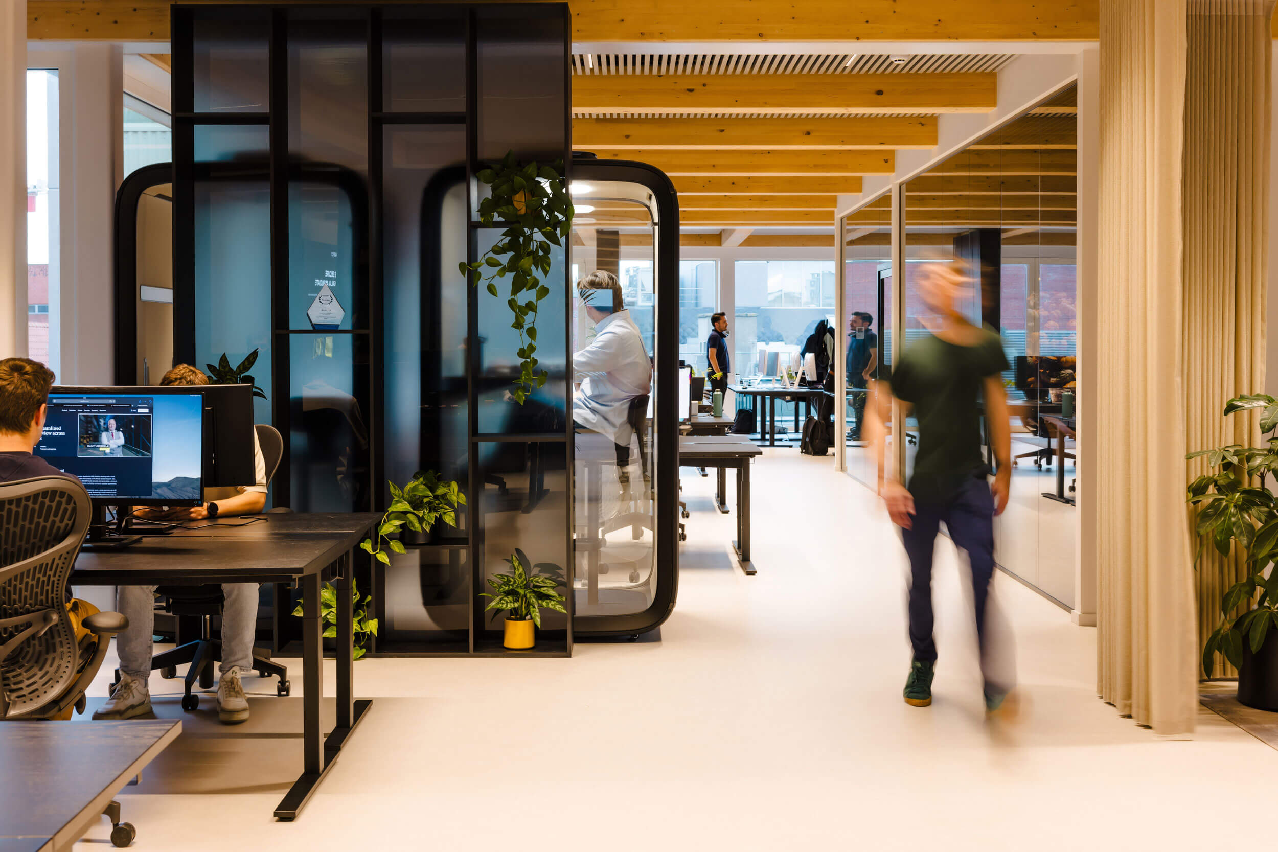 Dark gradiend background