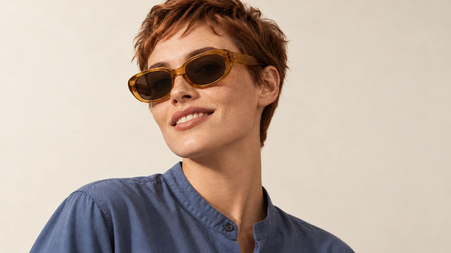 Glamoor eyewear campaign photo