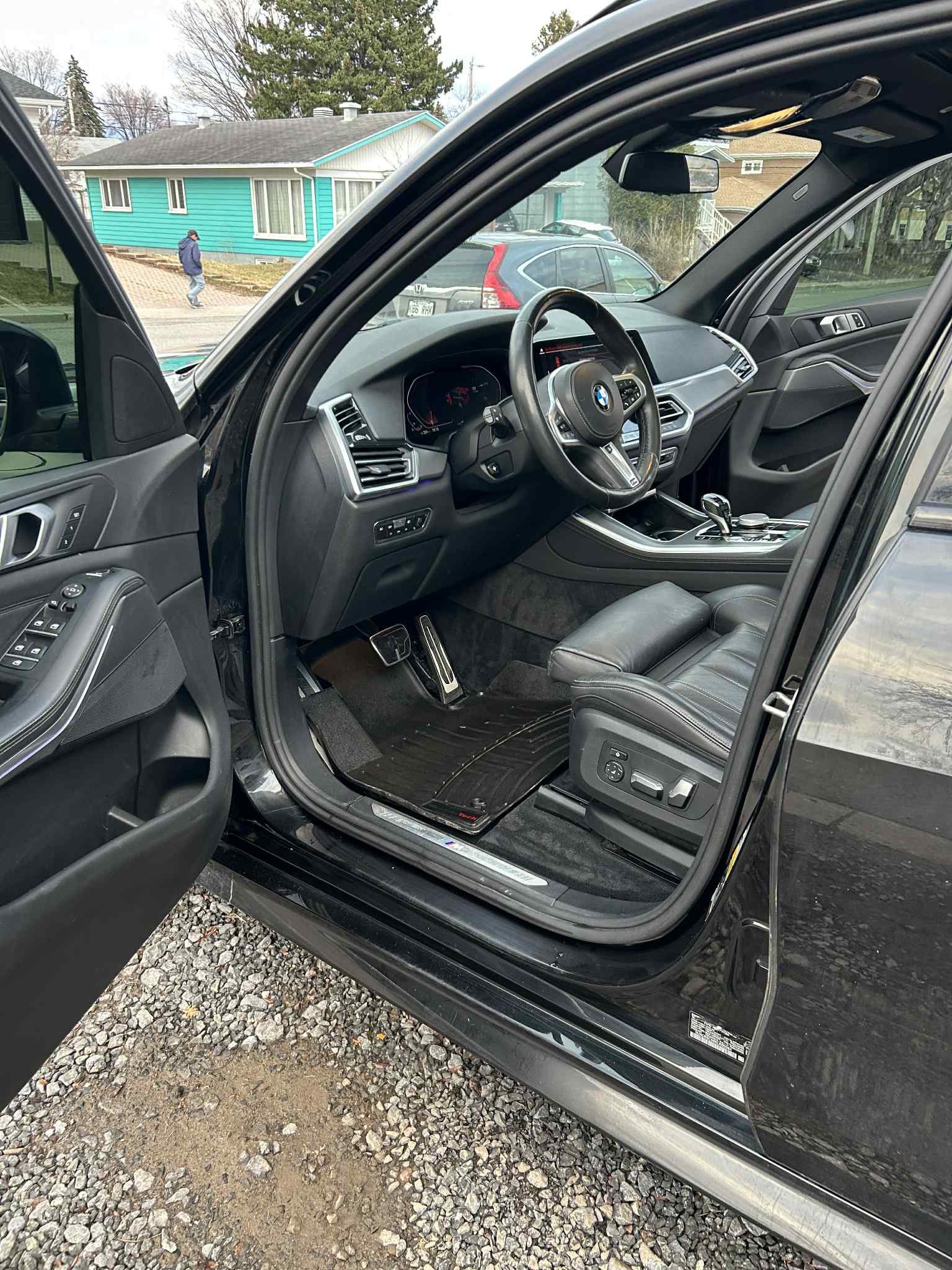 After detailing — interior restored