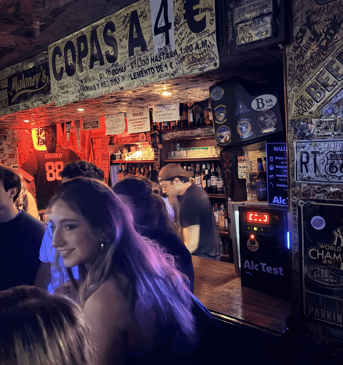 Alcohol en un bar Alcoholimetro