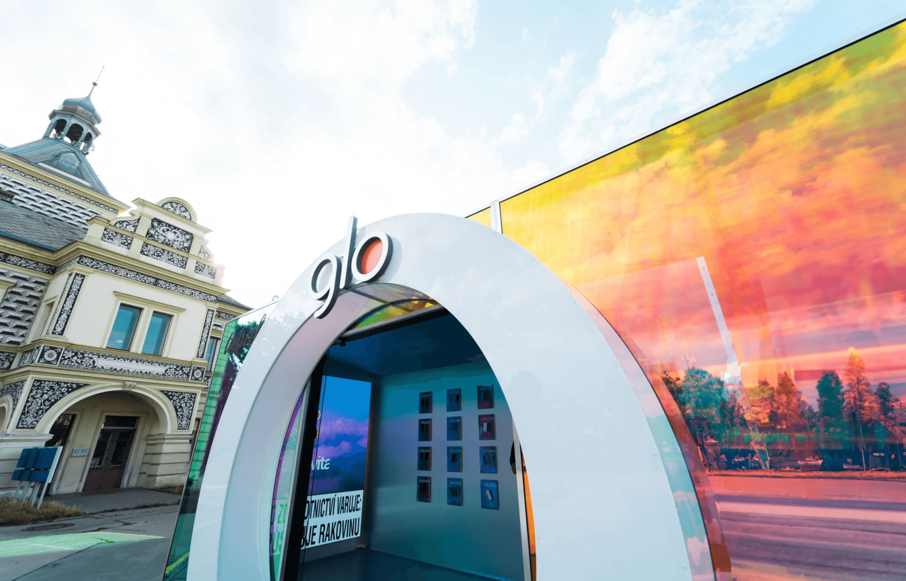 glo AirZone experiential product launch pop-up for the HYPER X2 Air device
