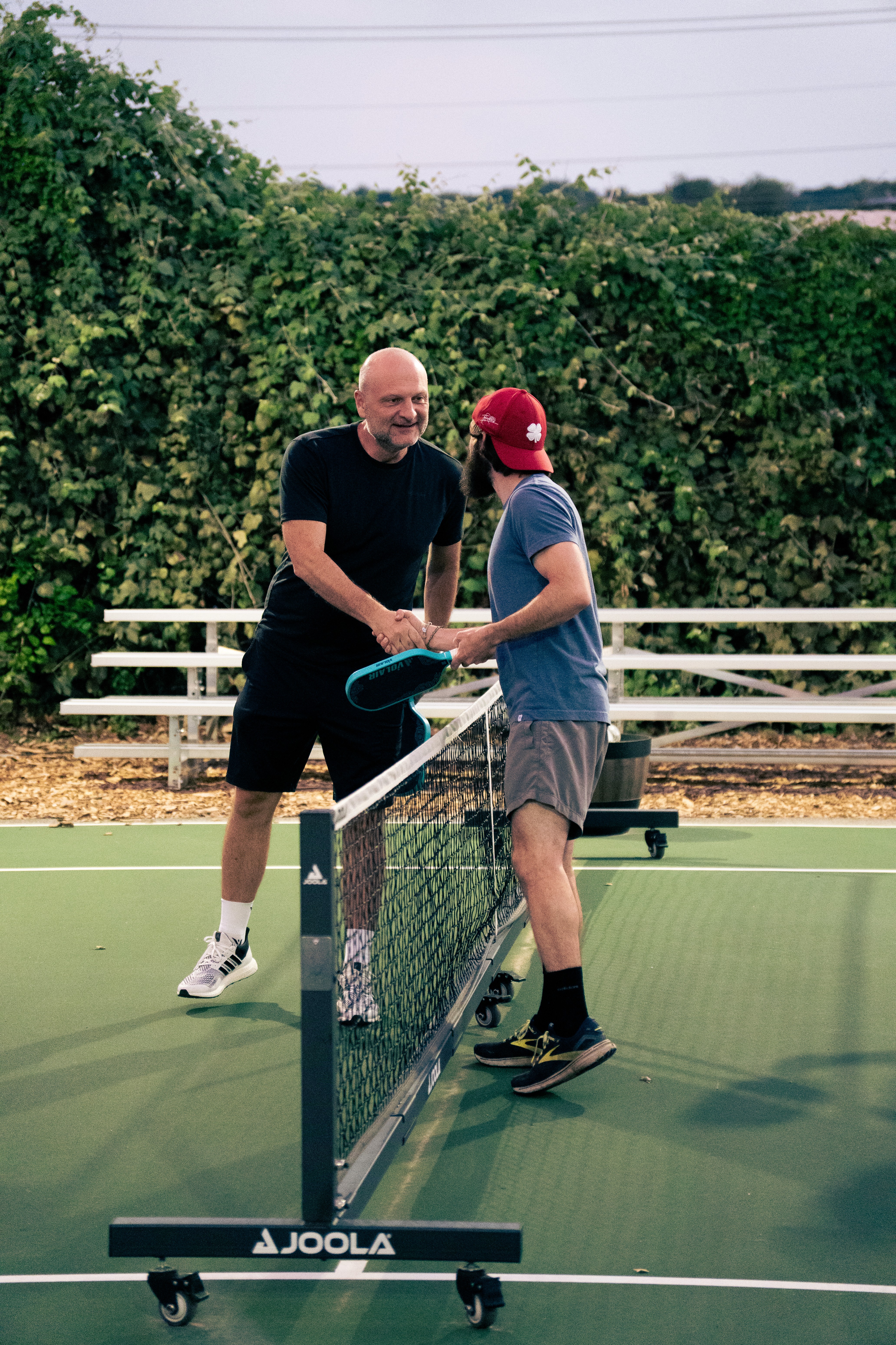 Surfer cleaning Surf board