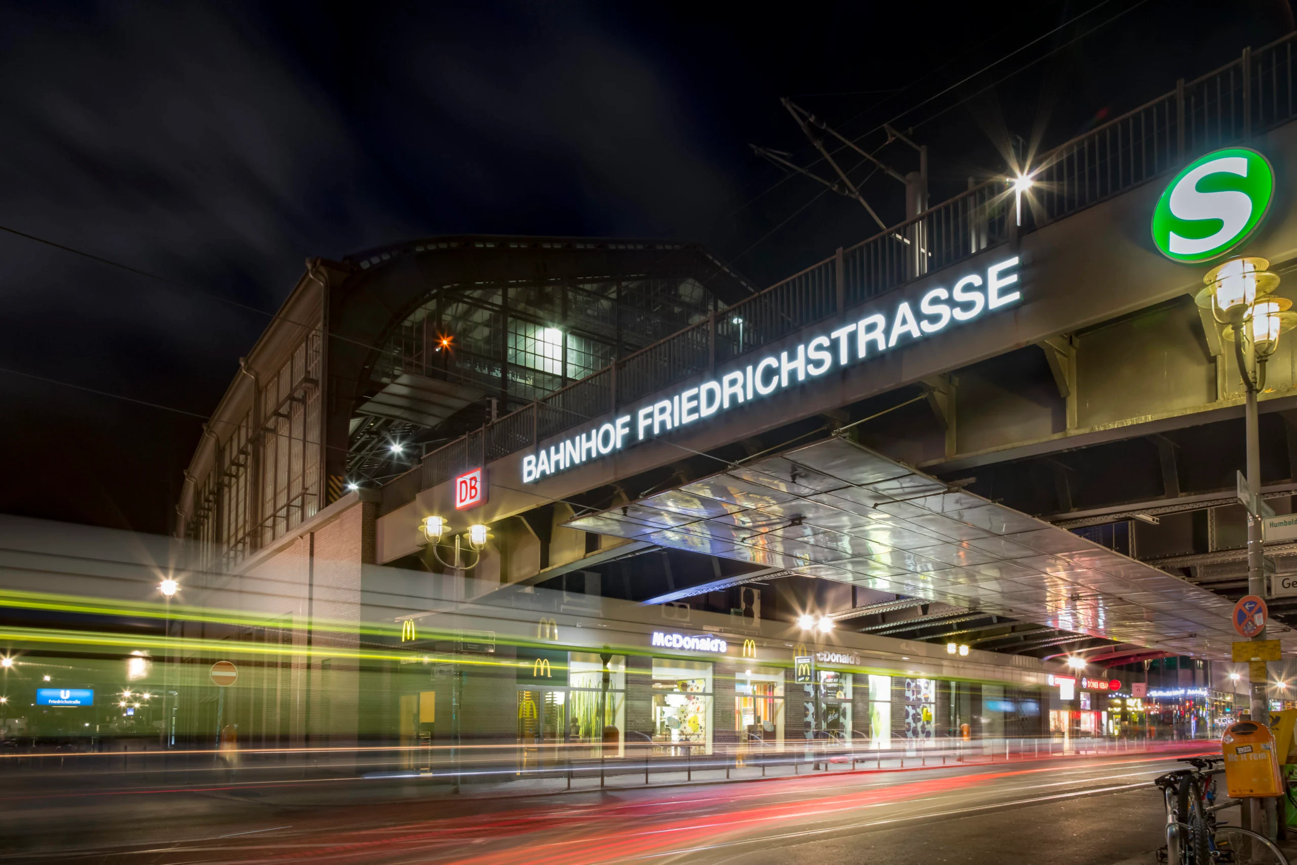 Einkaufsbahnhof Friedrichstraße