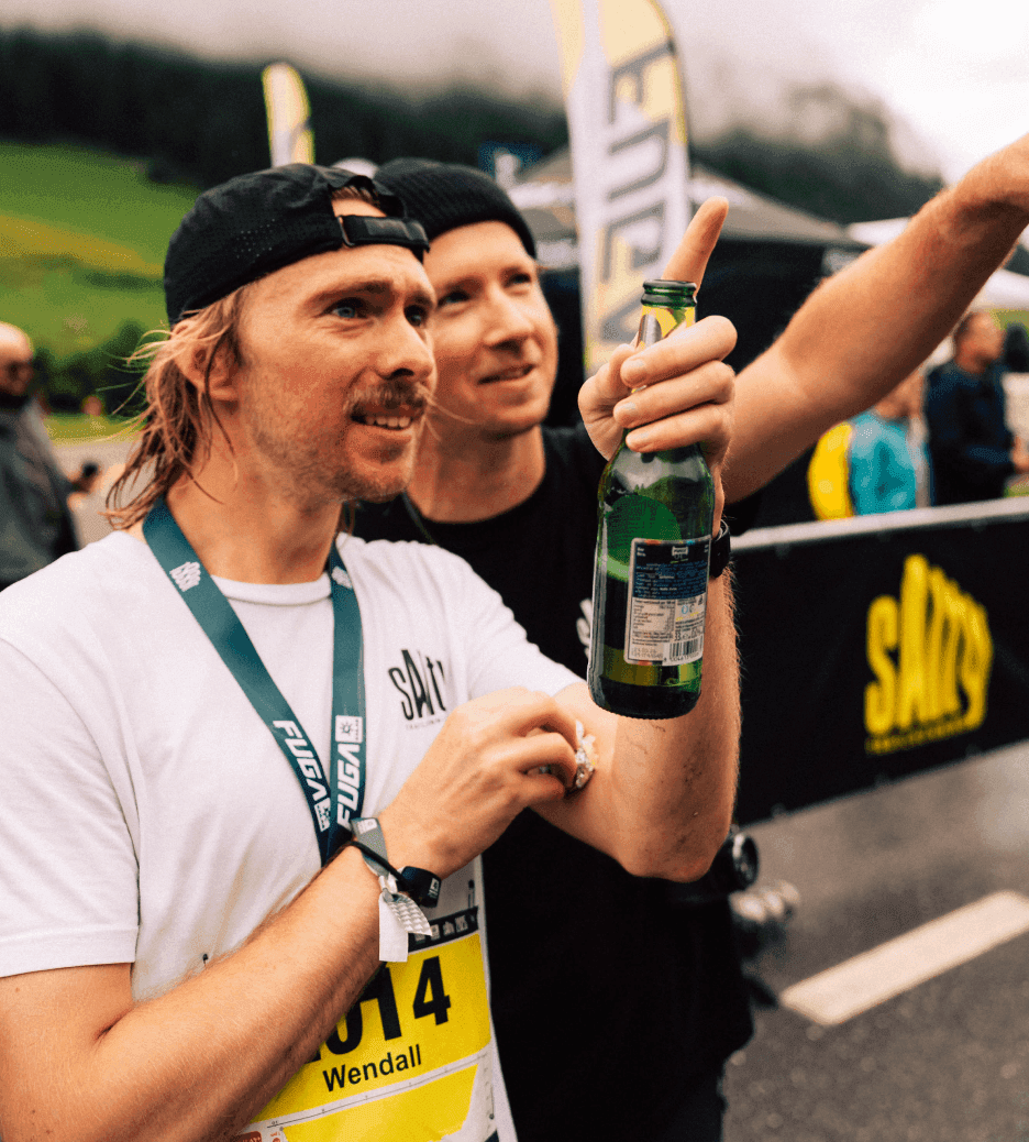 salty members zwei männer zusammen beim rennen
