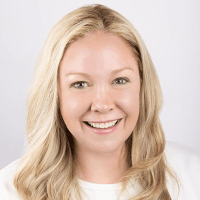 Ashley Ching Headshot