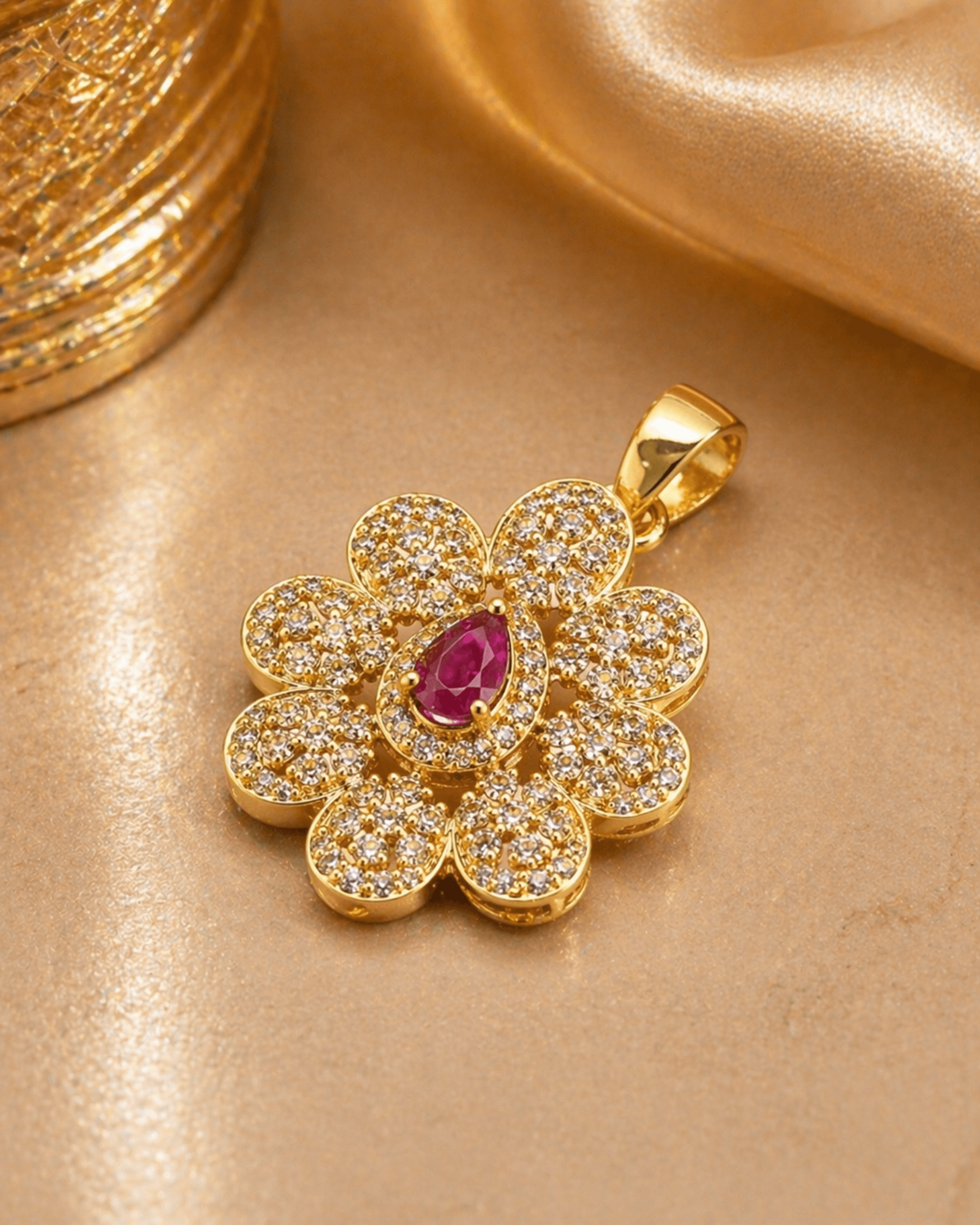 Marvel uncut diamond pendant