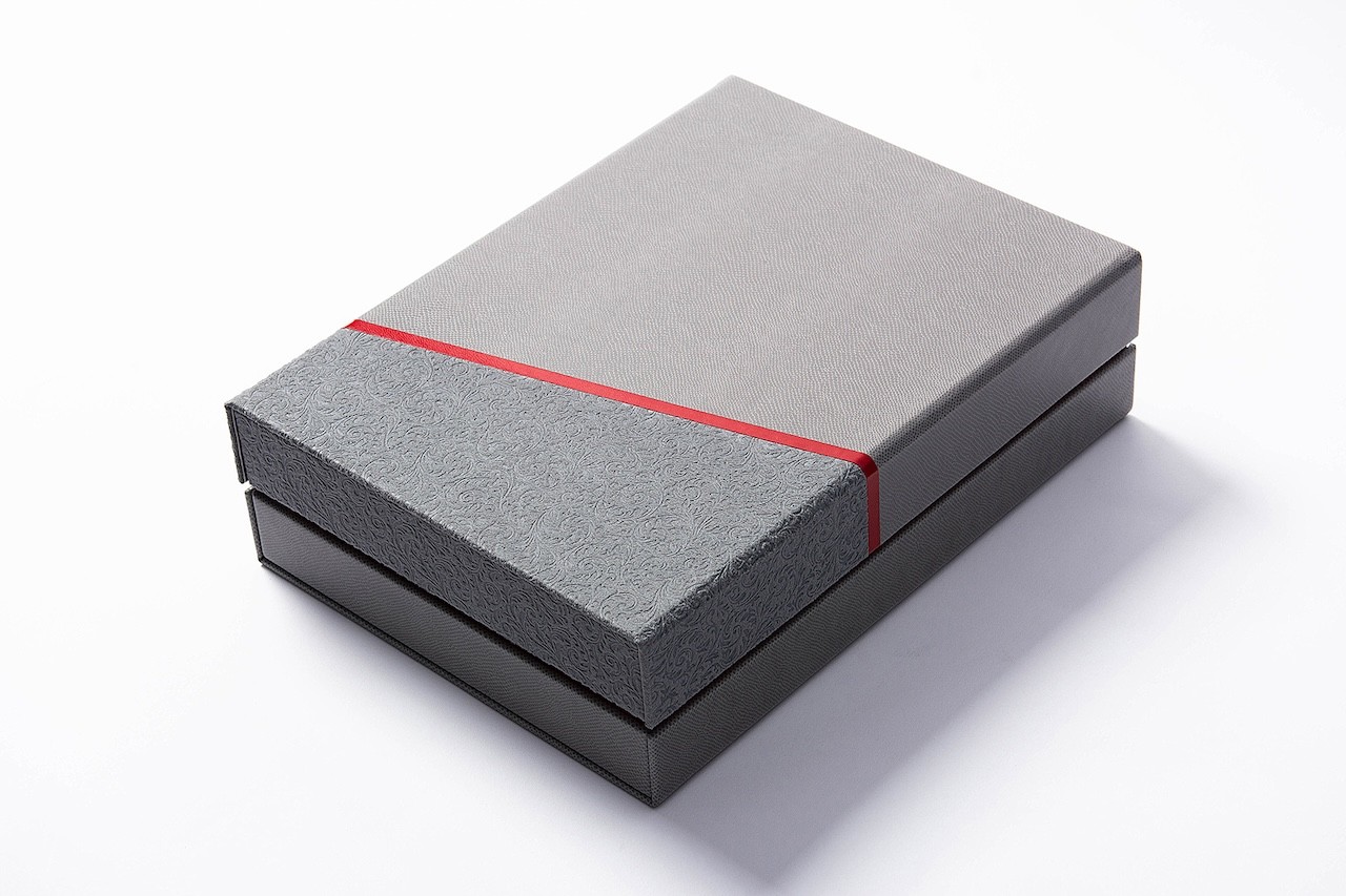 High-end branded executive gift set vegan leather box