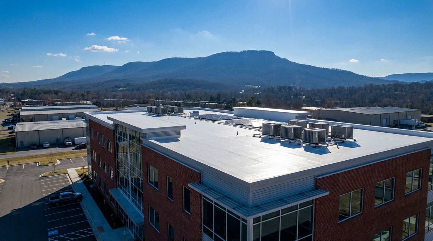 Commercial flat roof on Chattanooga Tennessee building