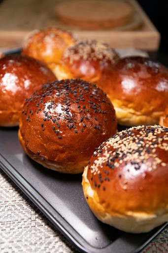 lemon brioche buns