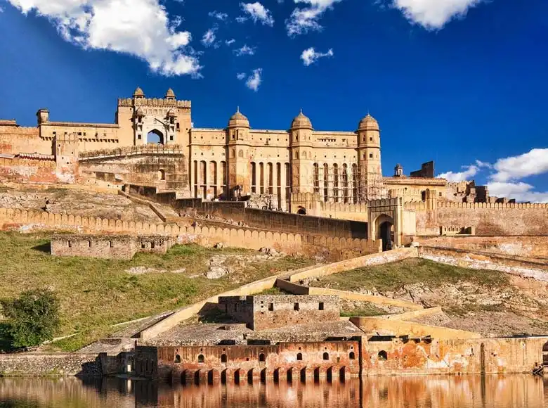 Amer Fort Must Visit Place in Jaipur