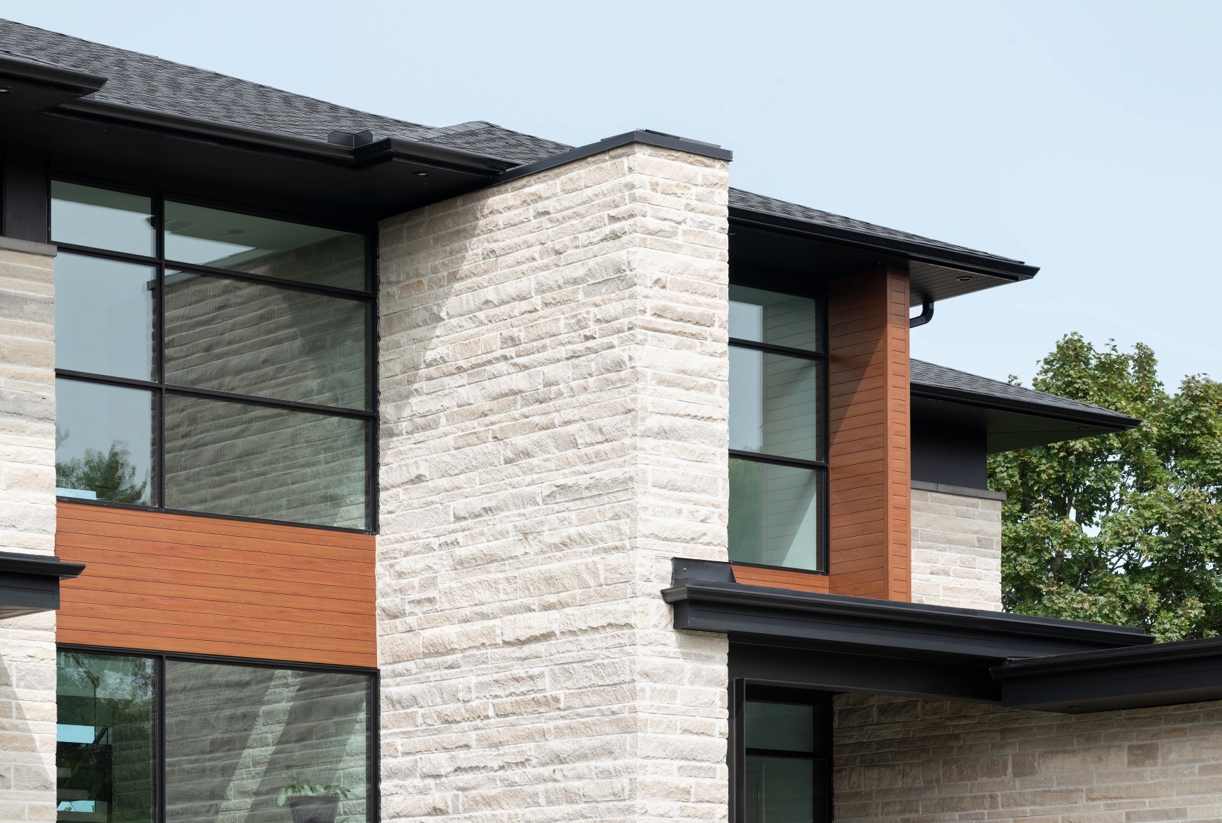 Luxyclad St. Catharines