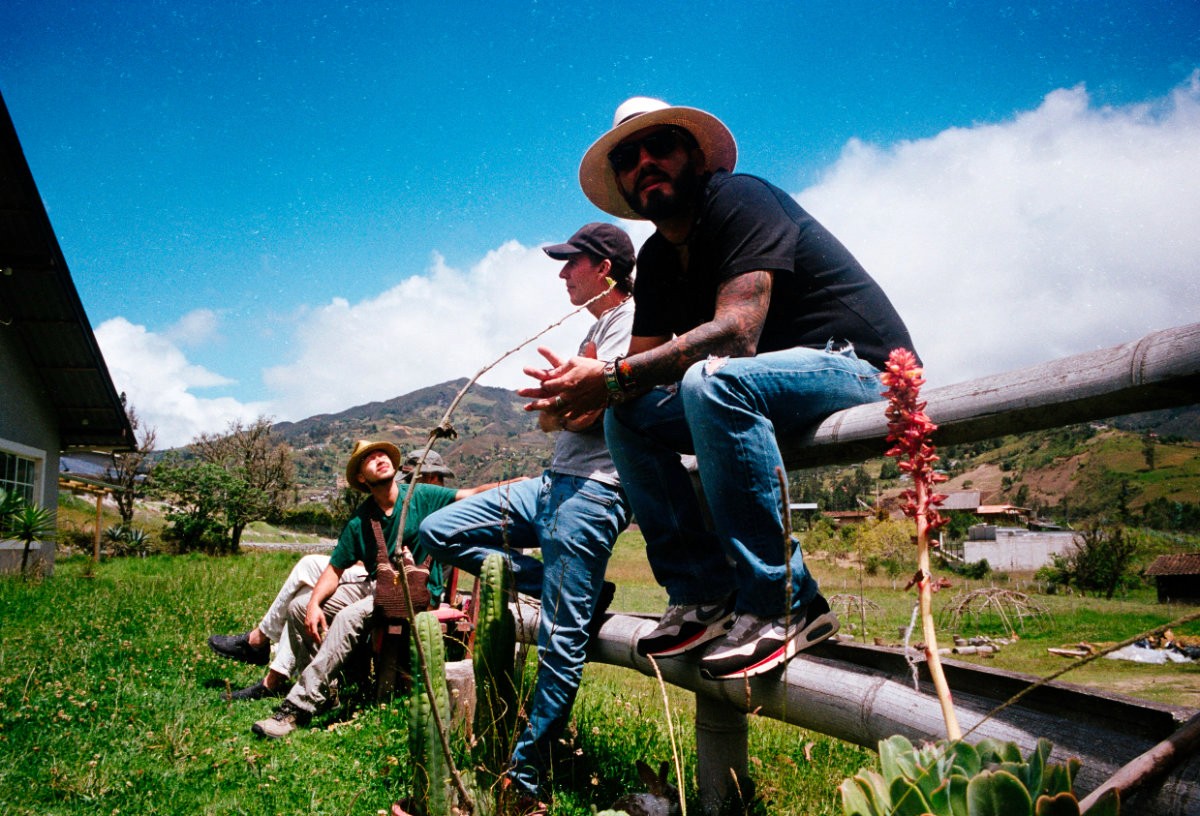 People on an ayuhuaska retreat in Ecuador