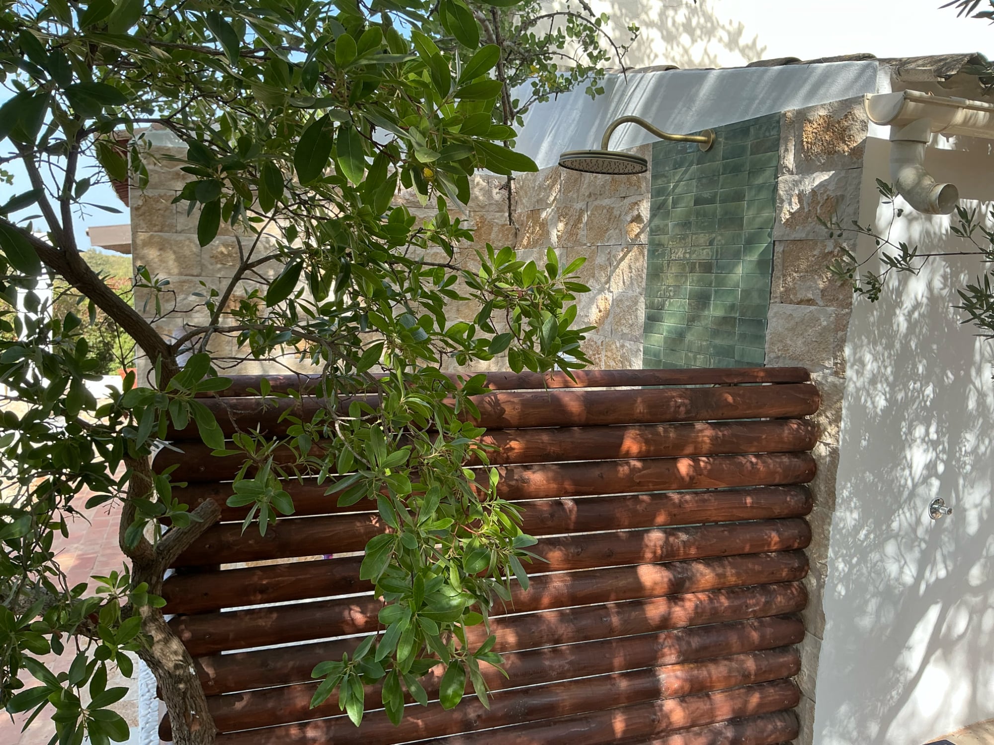 Borboleta Outdoor Shower