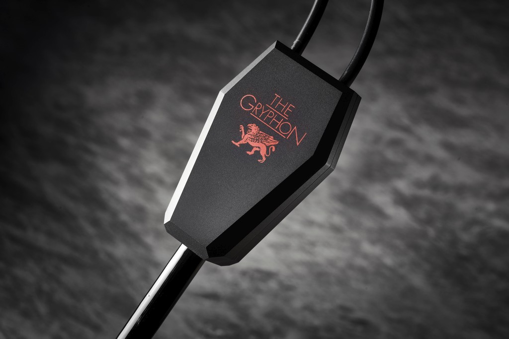 Zoom sur les détails d'un câble Gryphon Audio