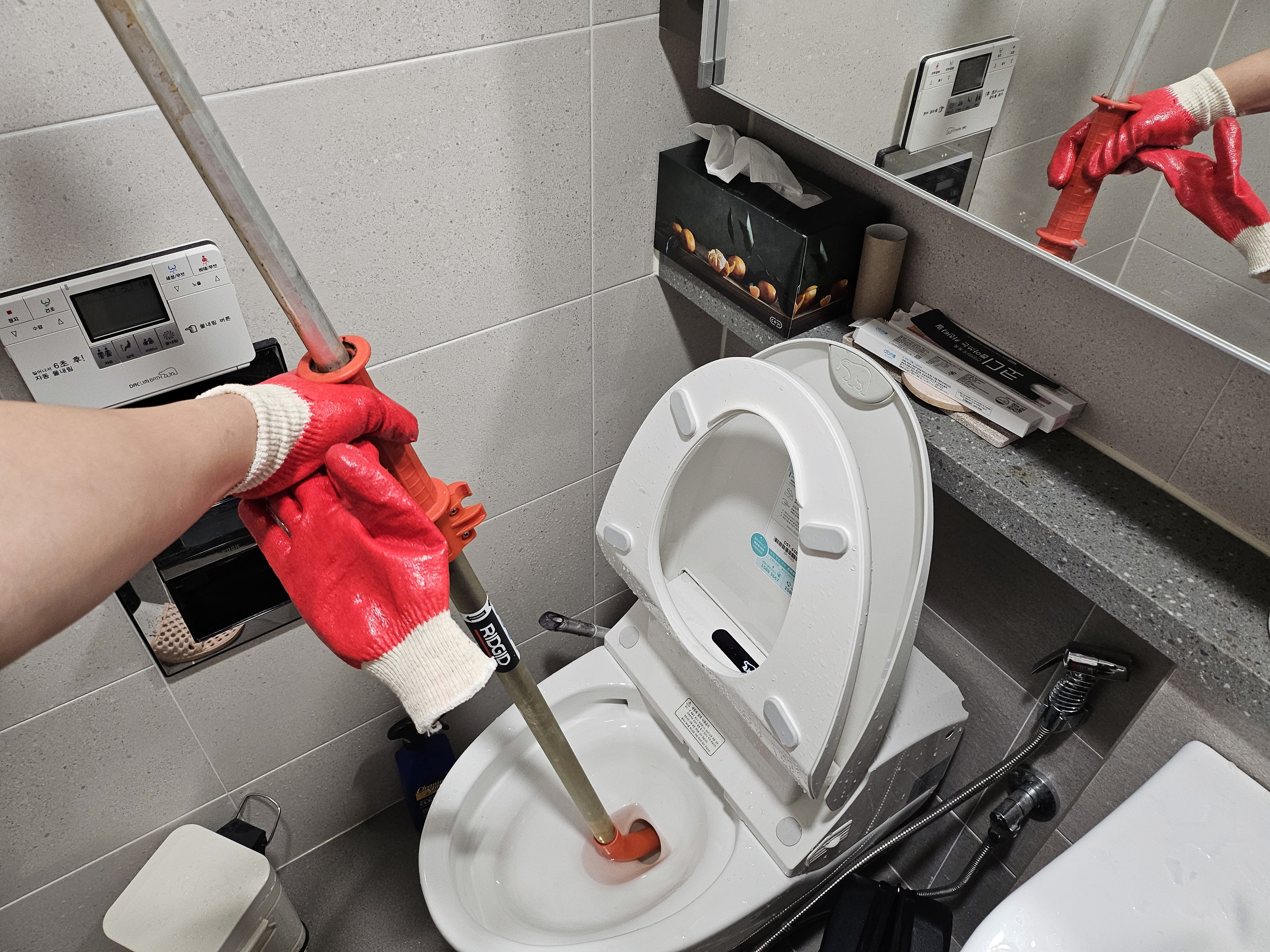 Dynamic picture of a cyclist riding downhill