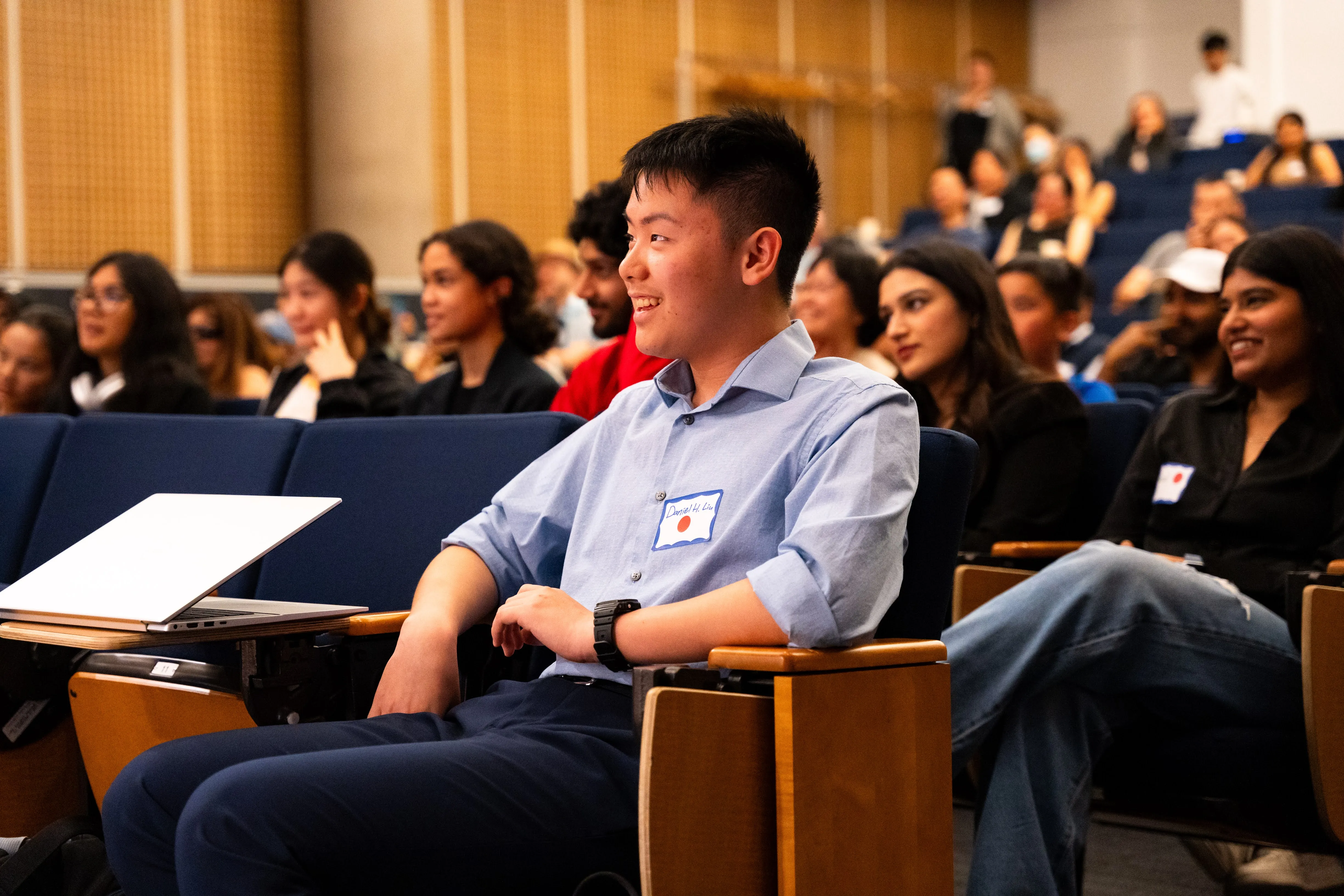 Life at TKS — students and mentors during the program (photo 16)