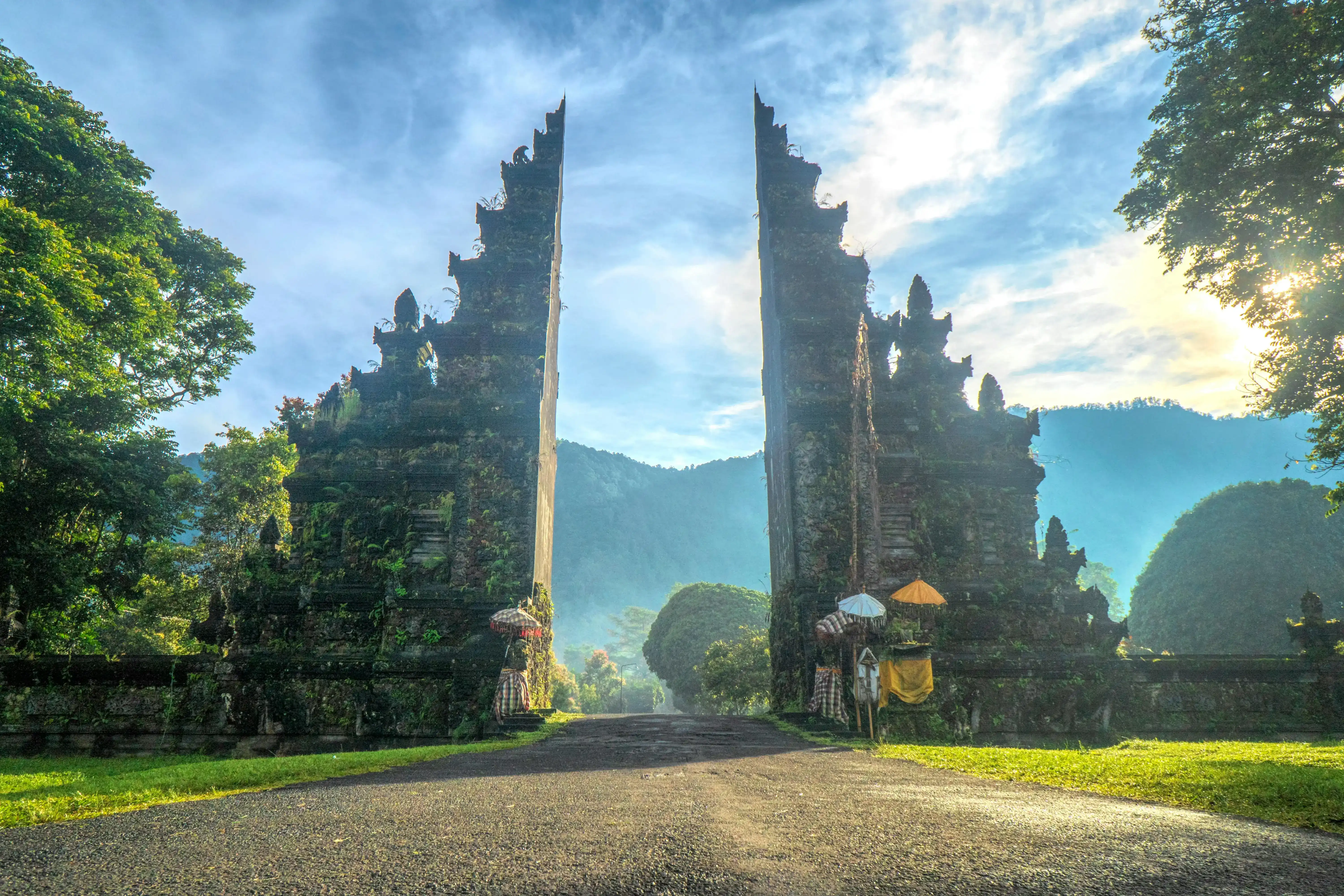 handara gate bali indonesia