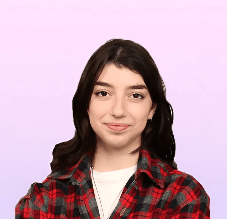 გრაფიკული დიზაინის კურსდამთავრებული