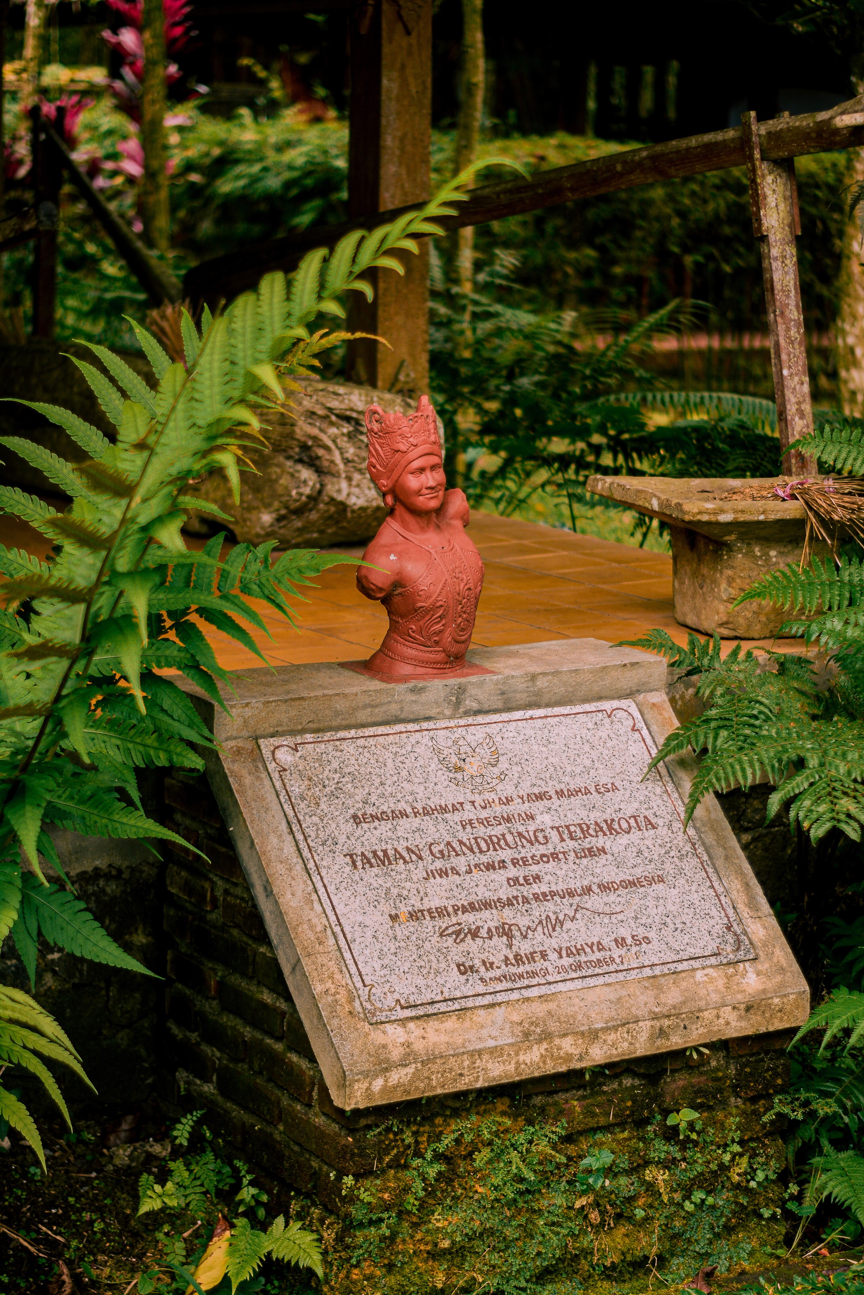 Statue of Taman Gandrung Terakota Banyuwangi