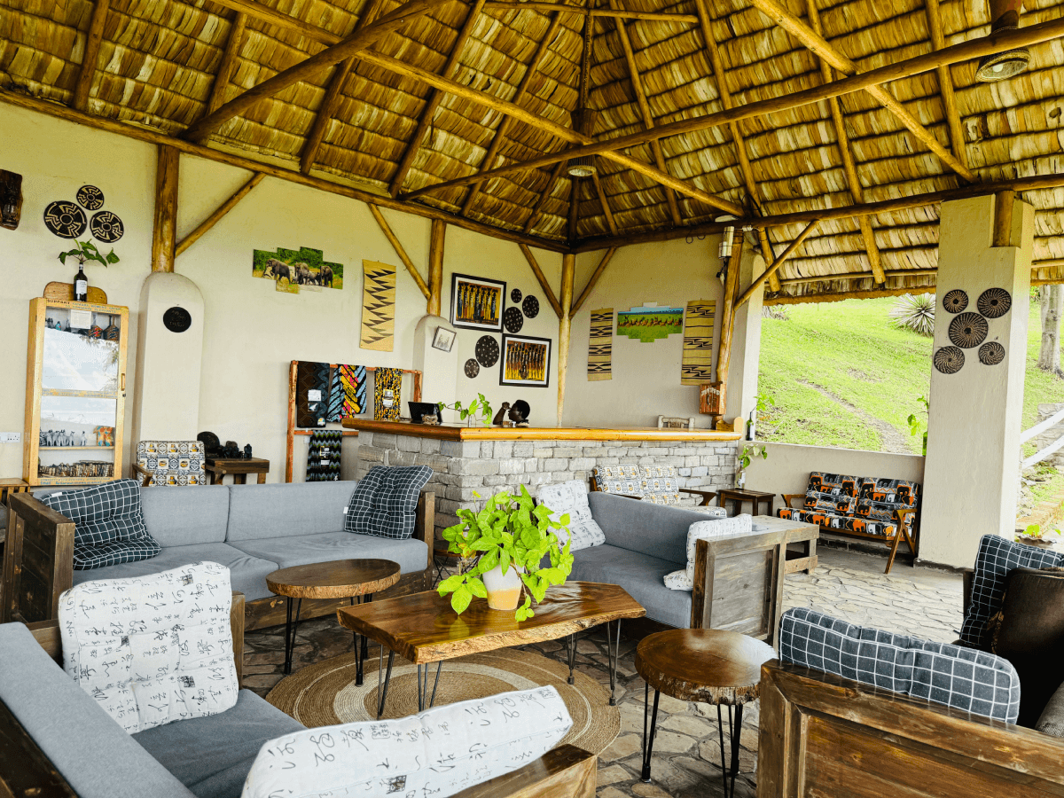 Enganzi Lounge