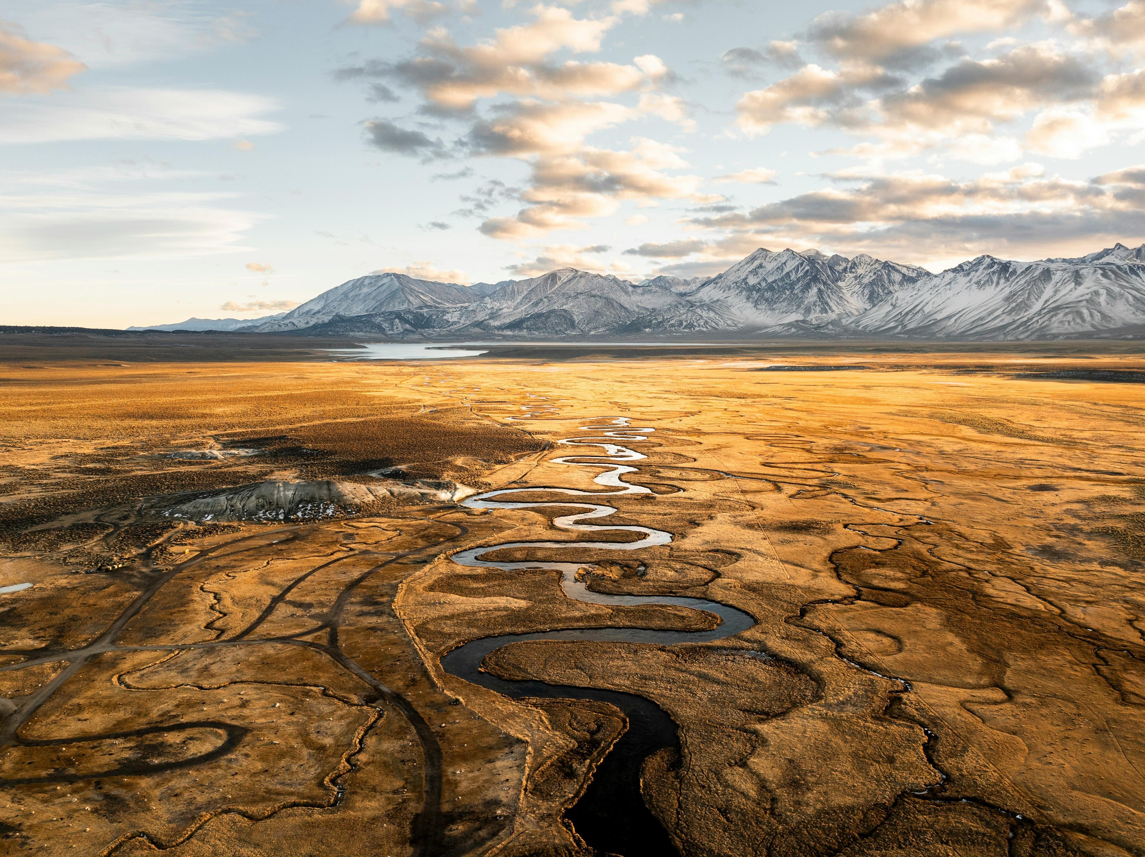 Photo credit: Jeremy Bishop (Unsplash)