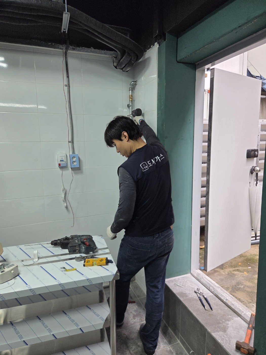 노원구 상계동 식당 가스배관 고정및 가스검지부 공사중│ 도시가스공사 신한울