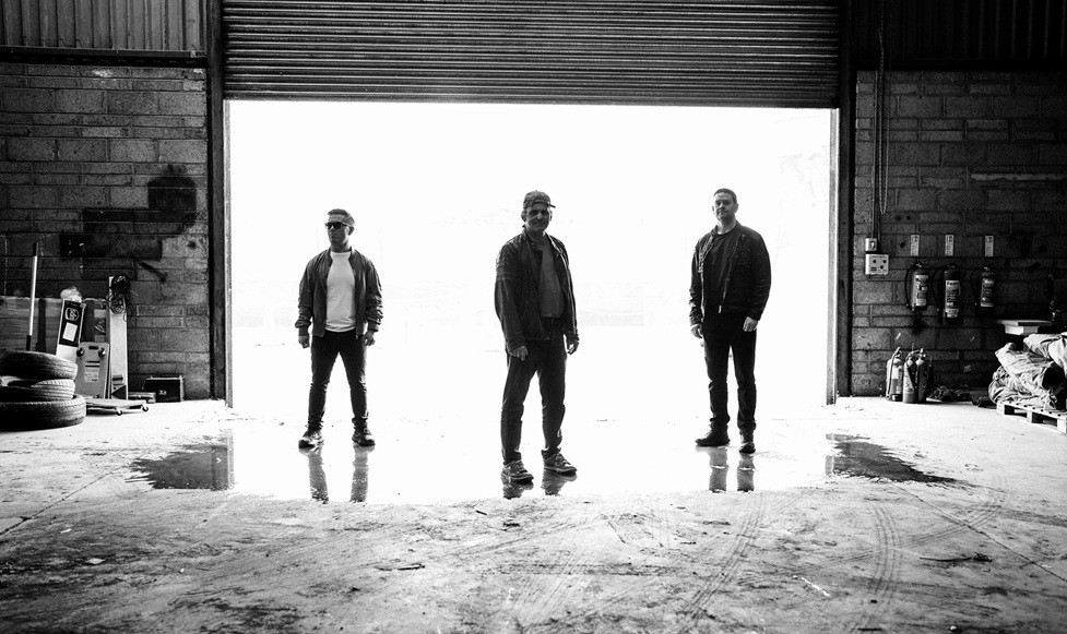  Photo by © Muddshovel promo