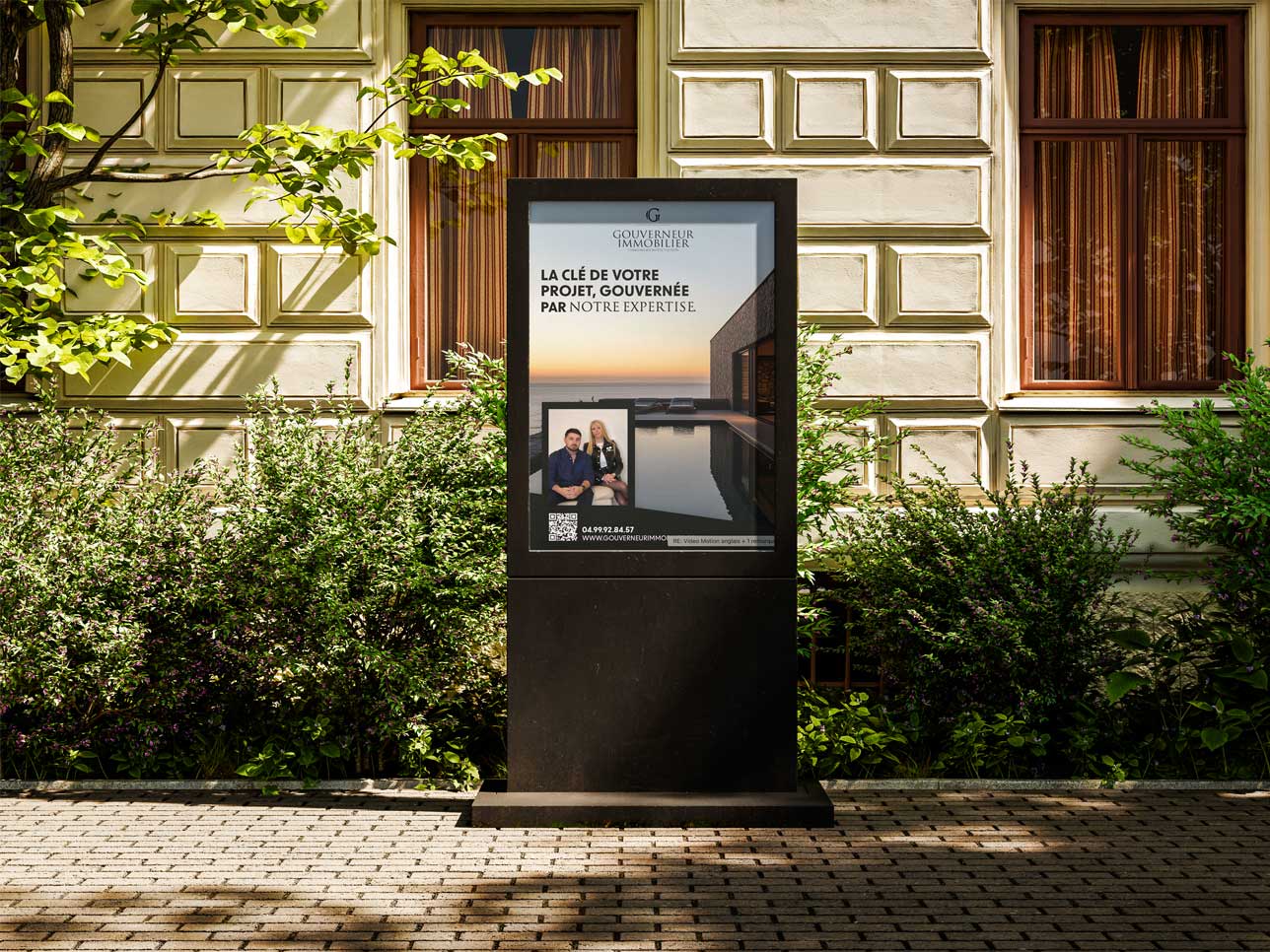 Affiches d'une agence immobilière