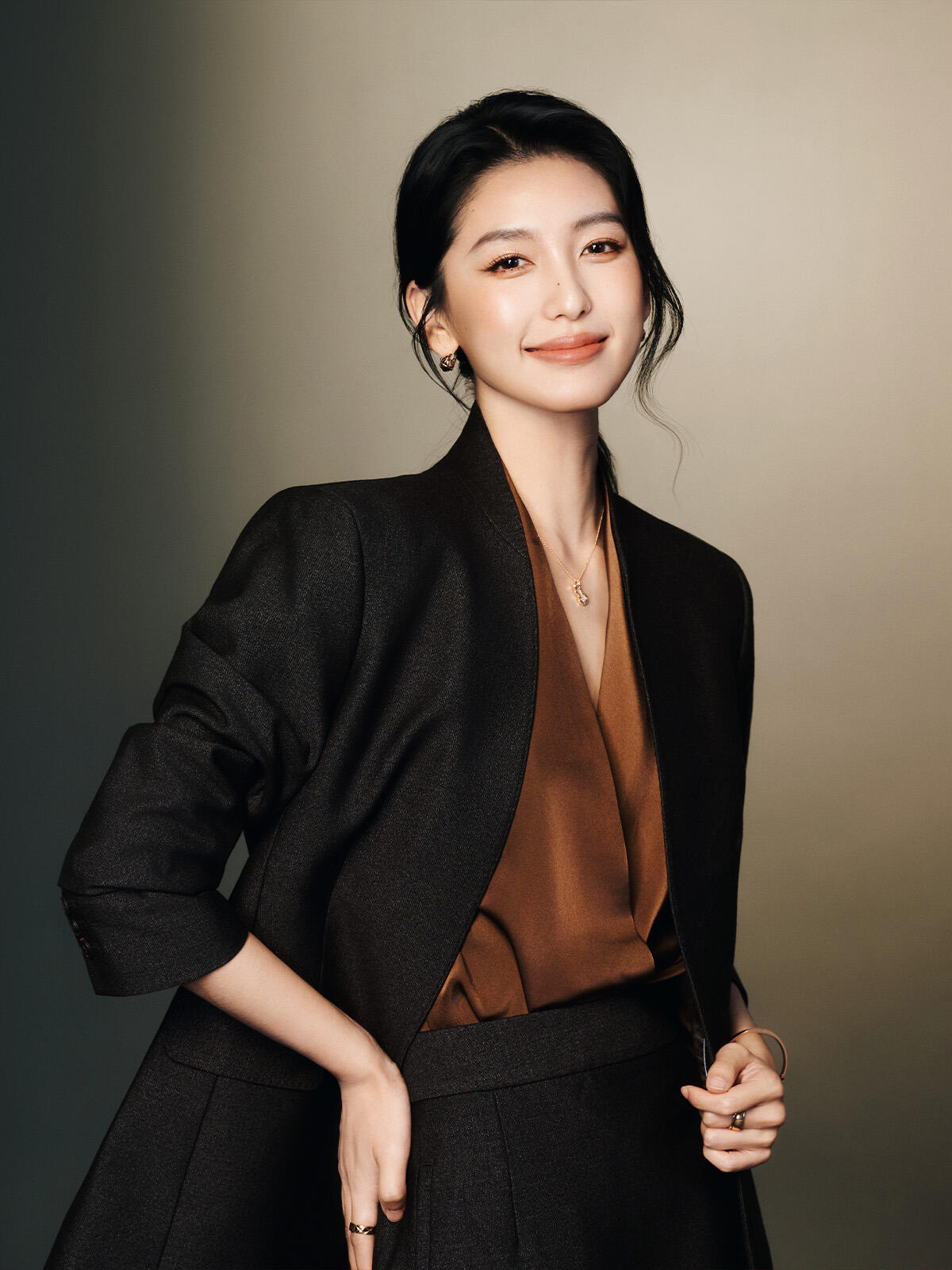 business portrait photography professional woman standing by Lefty Studio