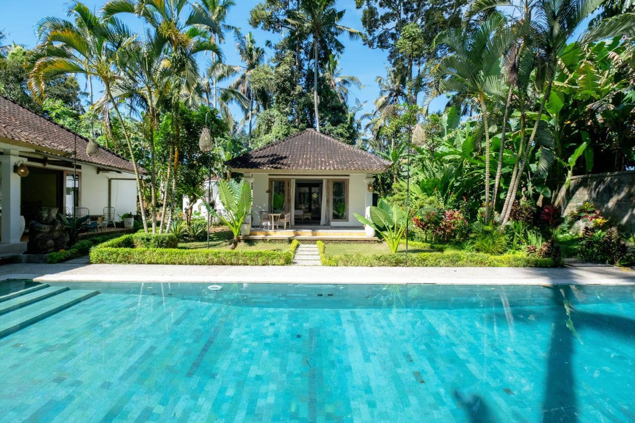 7-bedroom Freehold retreat / boutique hotel villa in Ubud