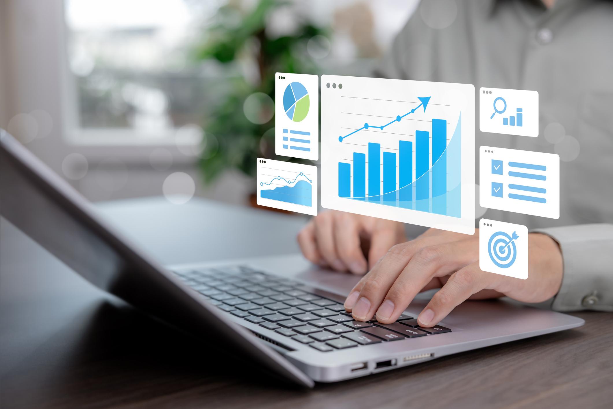 SaaS analytics dashboard comparing Net Revenue Retention (NRR) and Gross Revenue Retention (GRR)