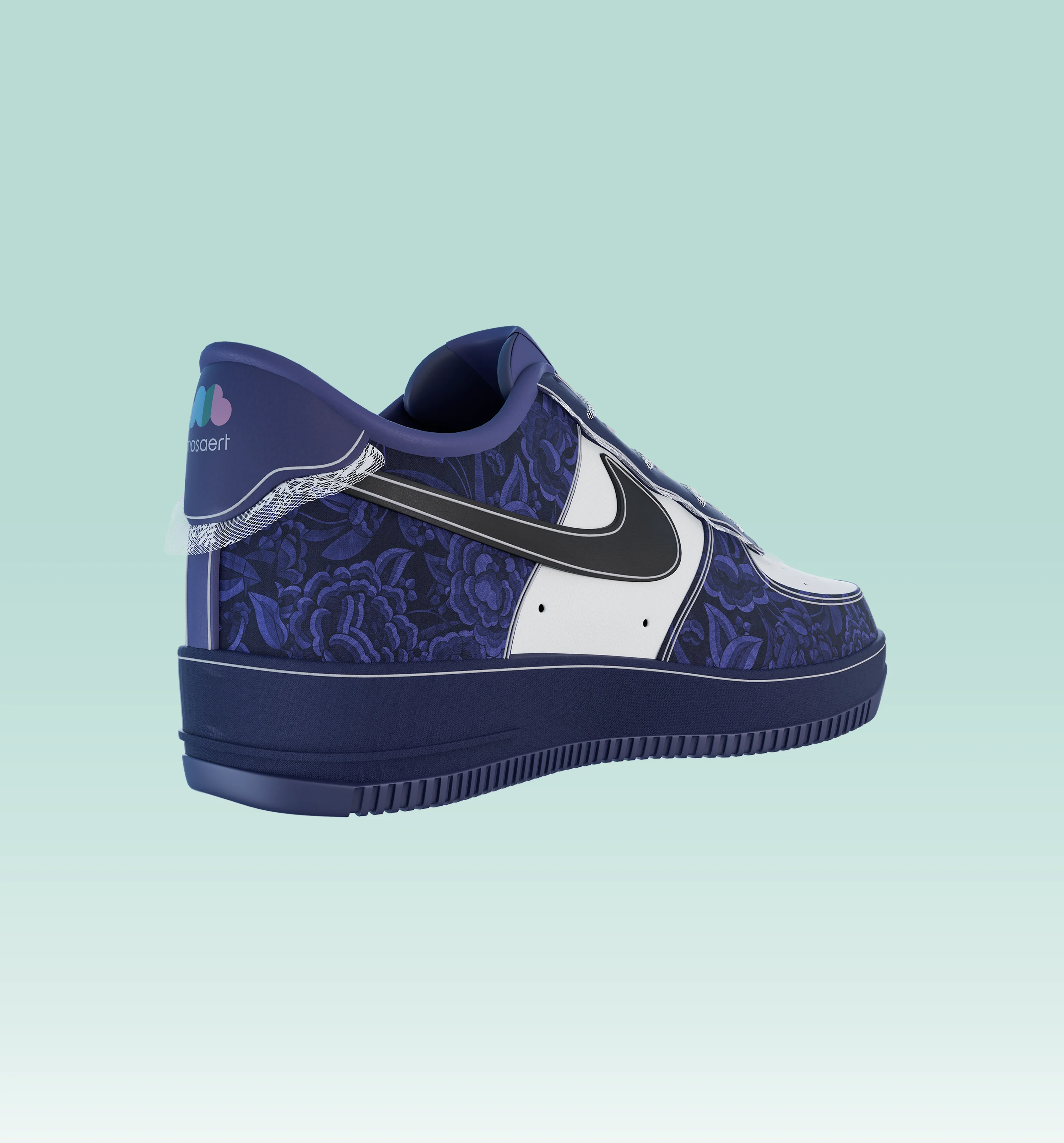 Une chaussure de sport Nike bleu nuit et blanche est présentée en vue arrière trois quarts sur un fond dégradé bleu clair.