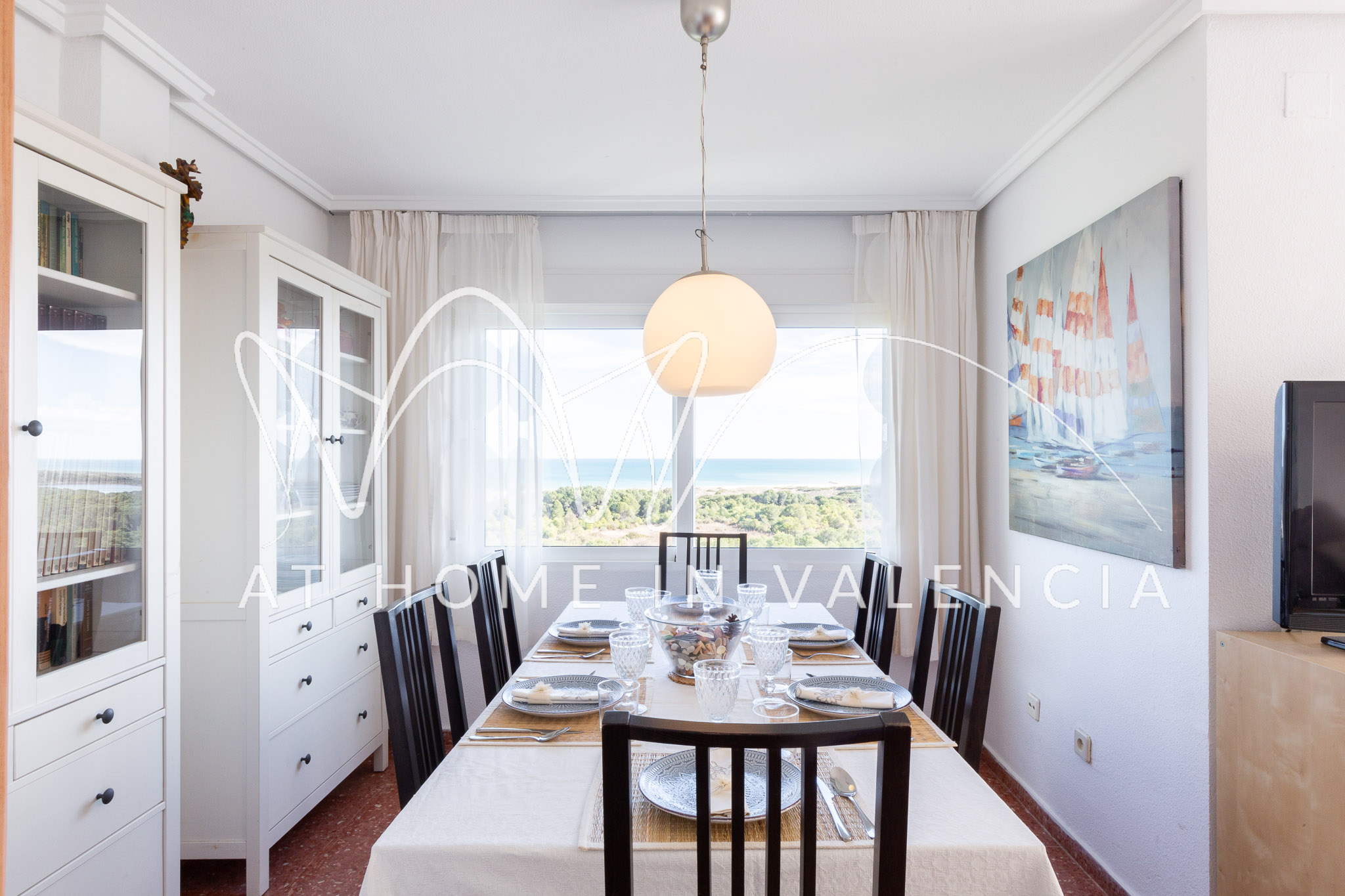 Apartment's livingroom photo