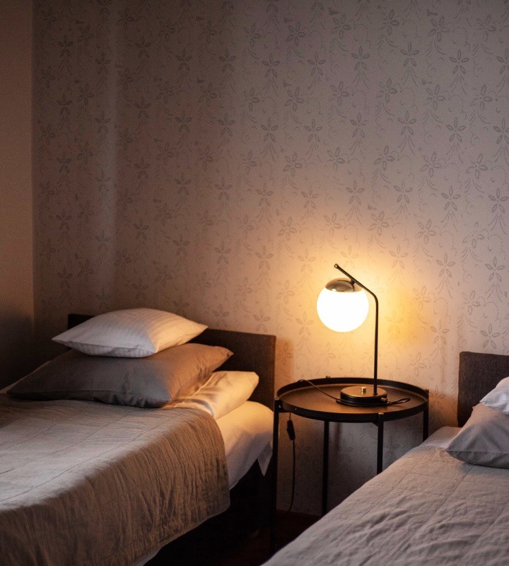 Dwa łóżka pojedyńcze 