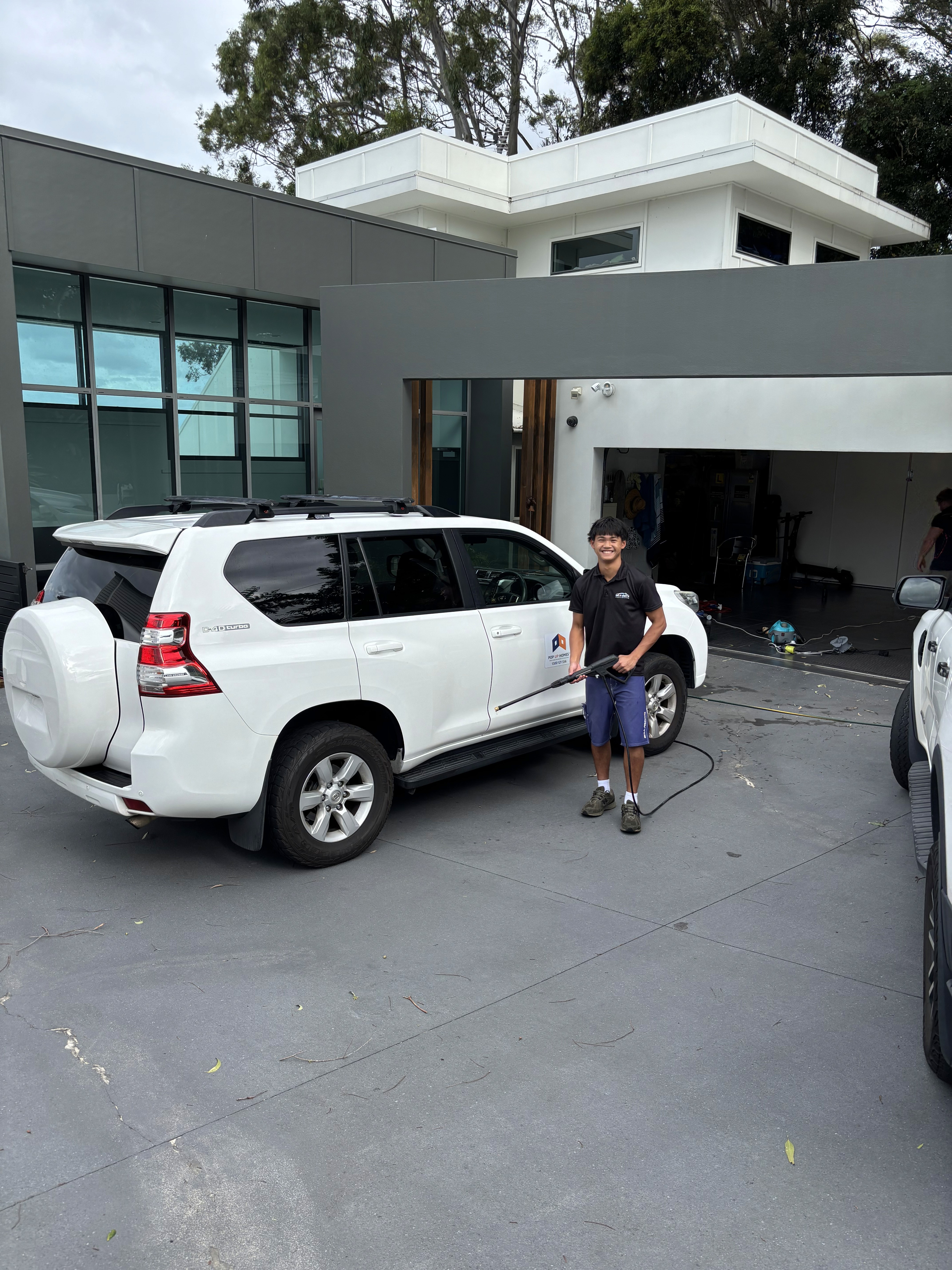 Dynamic picture of a cyclist riding downhill