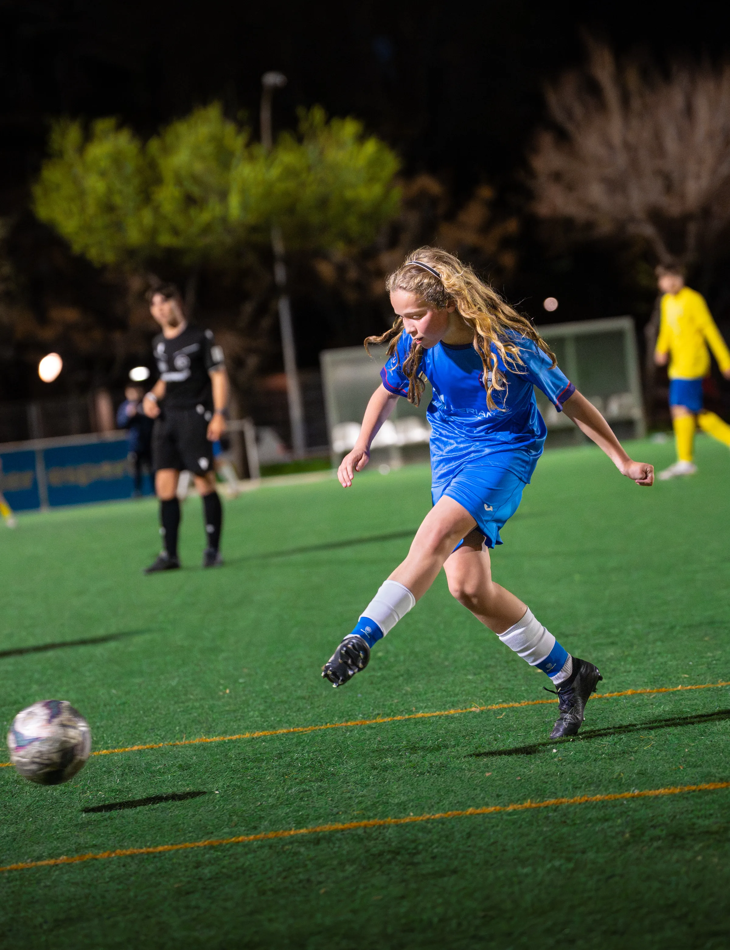 Movimiento en ataque del equipo Sub-14 A del Club Terlenka Barcelona 2026, foto de Nolan Pardo