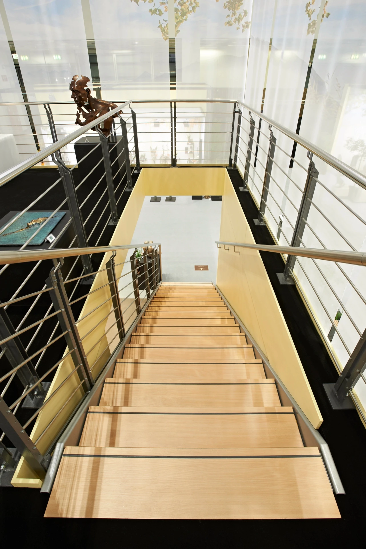 Detailansicht der Treppe auf dem Strassacker Messestand