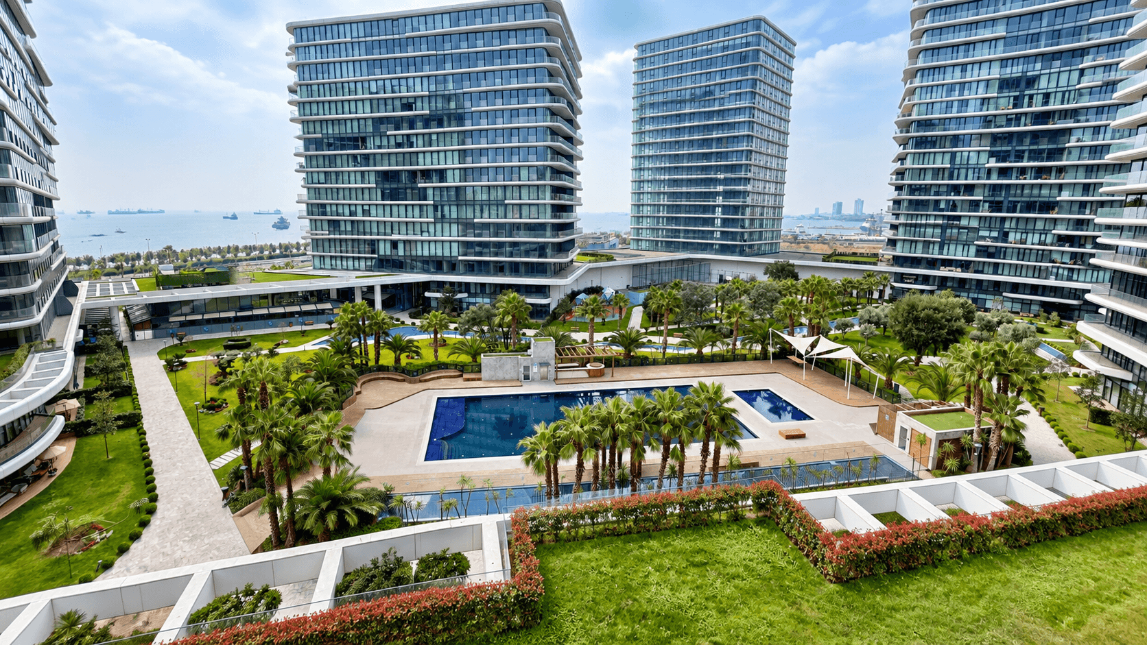 Luxury apartment for sale in Yedi Mavi Istanbul