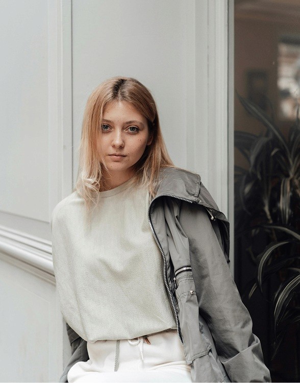 Girl Wearking Jacket