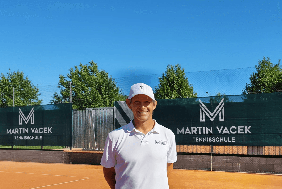 Martin Vacek auf dem Tennisplatz