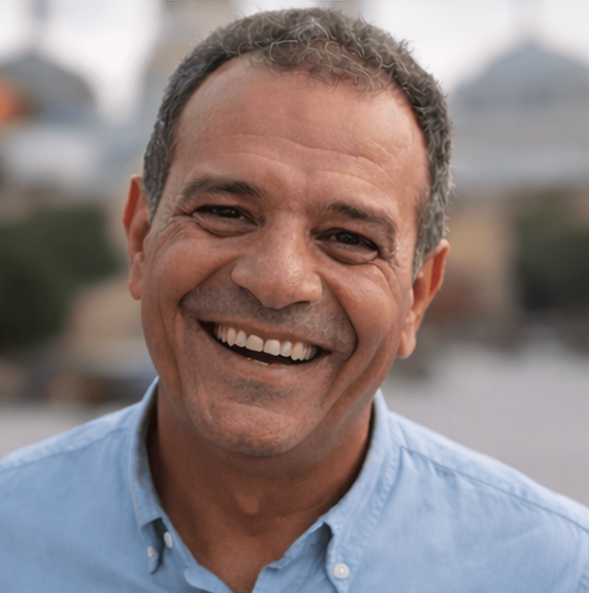 men's blue and white button-up collared top